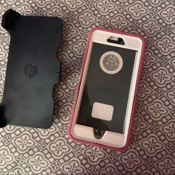 iPhone 6s Plus otterbox pink case - Picture 1 of 2